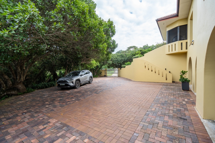 7 Bedroom Property for Sale in West Beach Eastern Cape